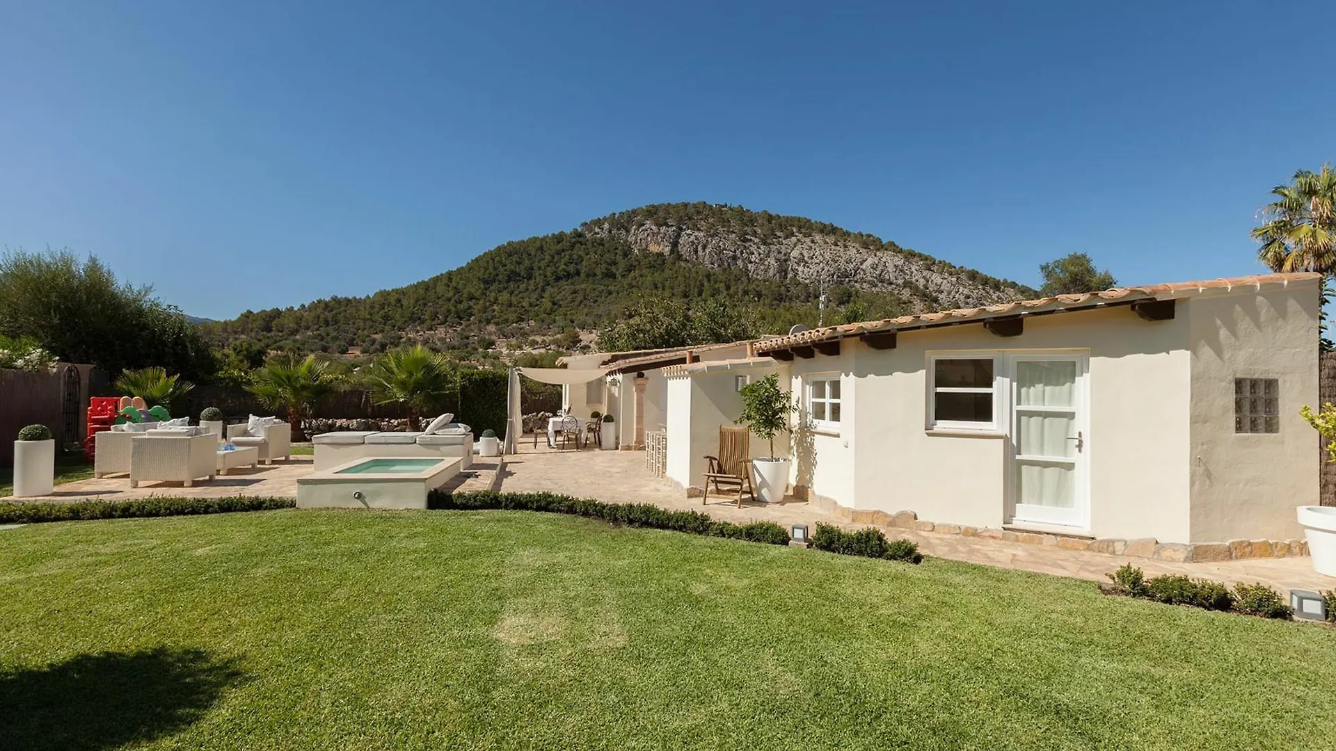 Can Colom Pollenca Villa